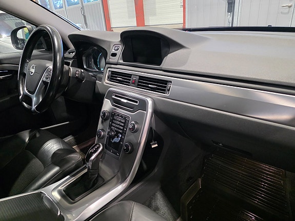 Volvo V70 17 of 22
