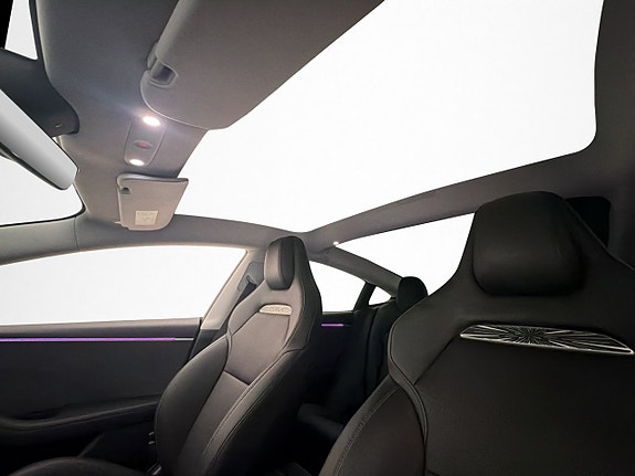 Tesla Model 3 11 of 30