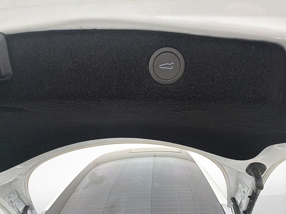 Tesla Model 3 26 of 30