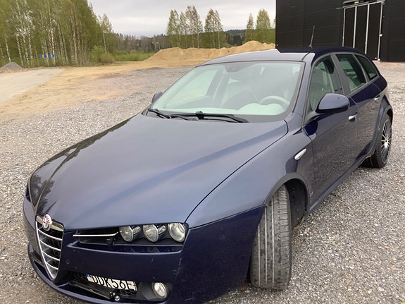 Alfa Romeo 159 5 of 10