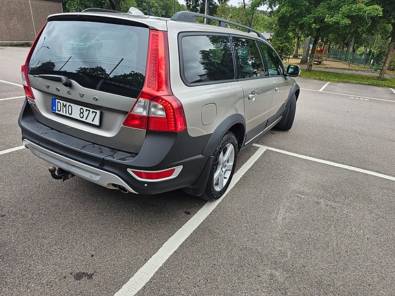 Volvo XC70 6 of 12