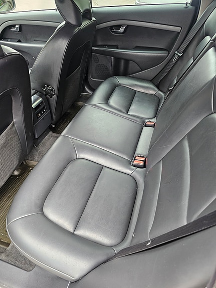 Volvo XC70 4 of 12
