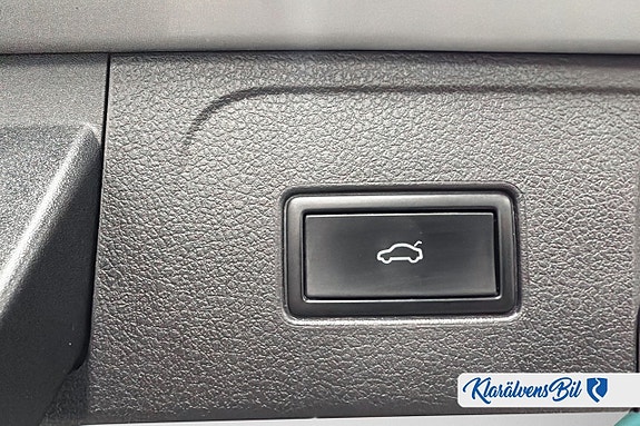 Volkswagen Passat 16 of 16