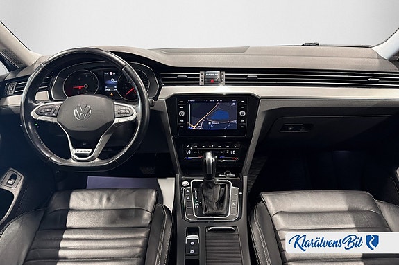 Volkswagen Passat 8 of 16