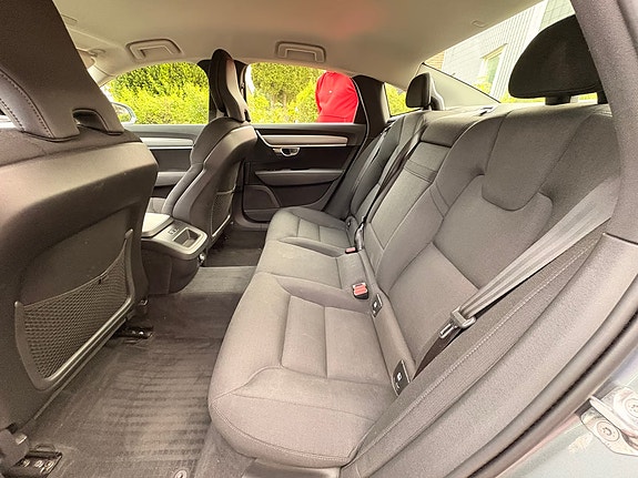 Volvo S90 2 of 2