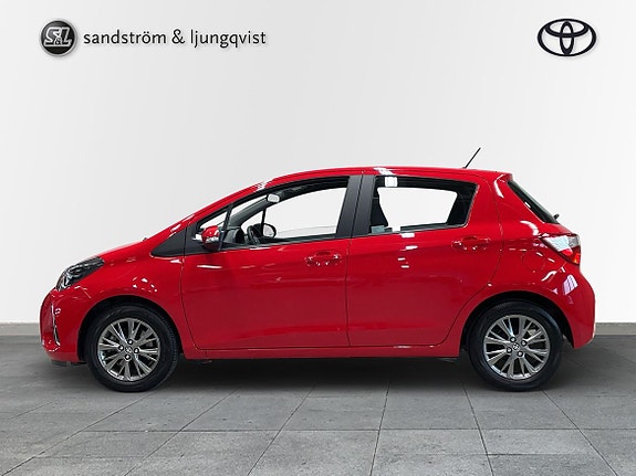 Toyota Yaris 4 of 11