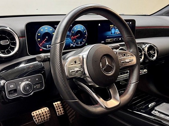 Mercedes-Benz A180 9 of 21