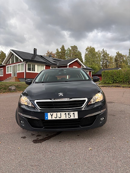 Peugeot 308 3 of 18