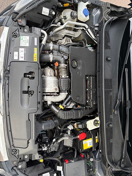 Peugeot 308 10 of 18