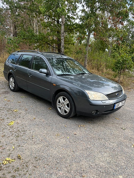 Ford Mondeo 2 of 5
