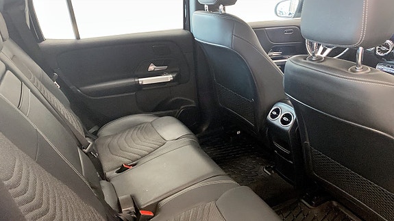 Mercedes-Benz EQB300 5 of 24