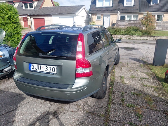 Volvo V50 4 of 5