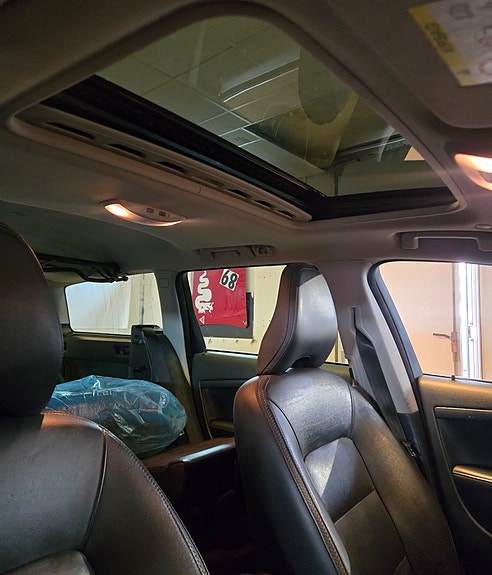 Volvo XC70 9 of 11