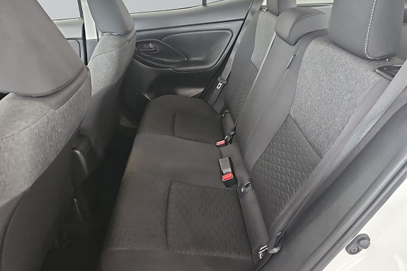 Toyota Yaris Cross 7 of 15