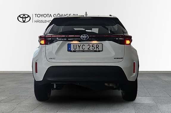 Toyota Yaris Cross 4 of 15