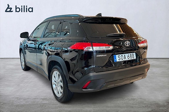 Toyota Corolla Cross 2 of 21