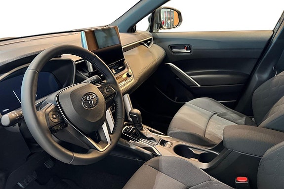 Toyota Corolla Cross 14 of 21