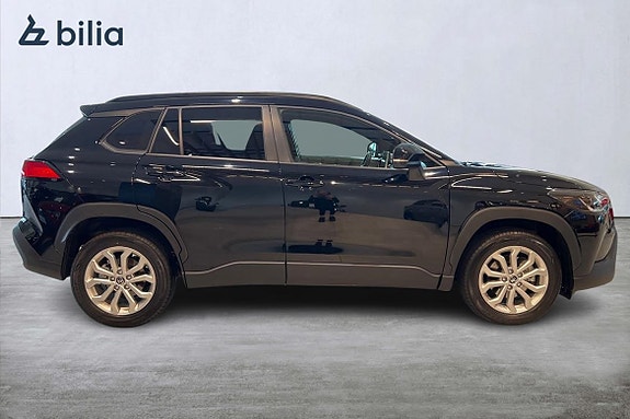 Toyota Corolla Cross 18 of 21