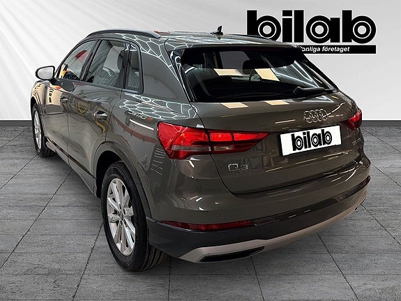 Audi Q3 3 of 9
