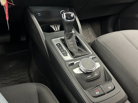 Audi Q2 18 of 20