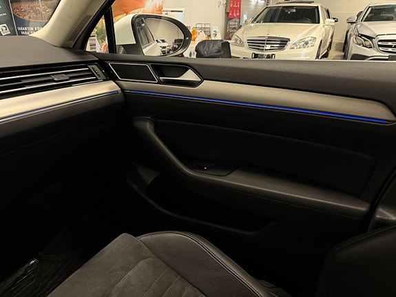 Volkswagen Passat 25 of 30
