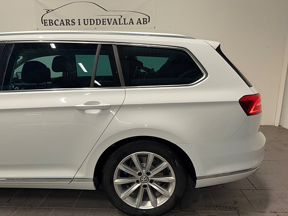 Volkswagen Passat 29 of 30