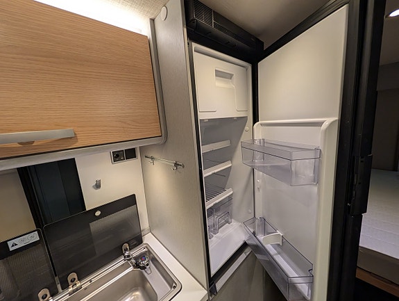 Hymer Free 600 / Automat / Pop-up / 4 sängar / Offgrid 23 of 30