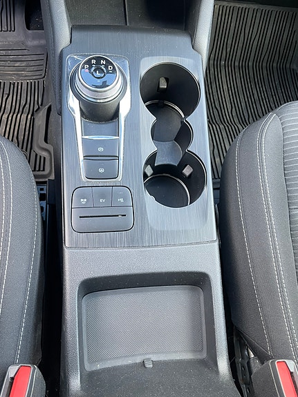 Ford Kuga 10 of 17