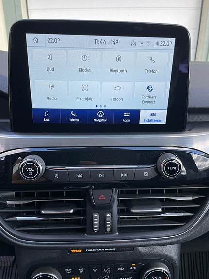 Ford Kuga 9 of 17