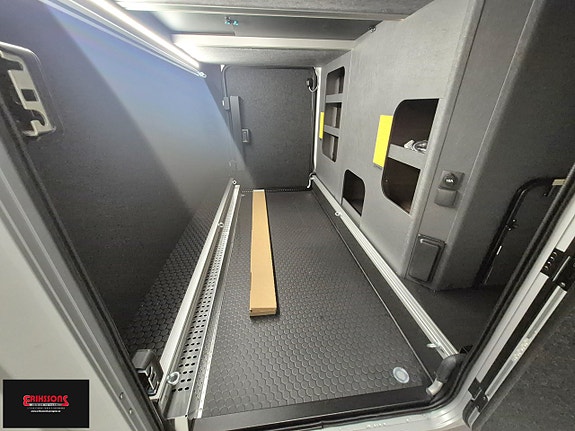 Adria MATRIX SUPREME 670 SL - Fiat MultiJet3 140HP (103kW) HD 43H 13 of 14