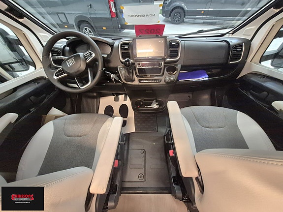 Adria MATRIX SUPREME 670 SL - Fiat MultiJet3 140HP (103kW) HD 43H 12 of 14