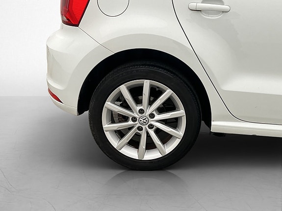 Volkswagen Polo 25 of 26