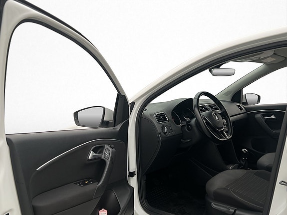 Volkswagen Polo 9 of 26