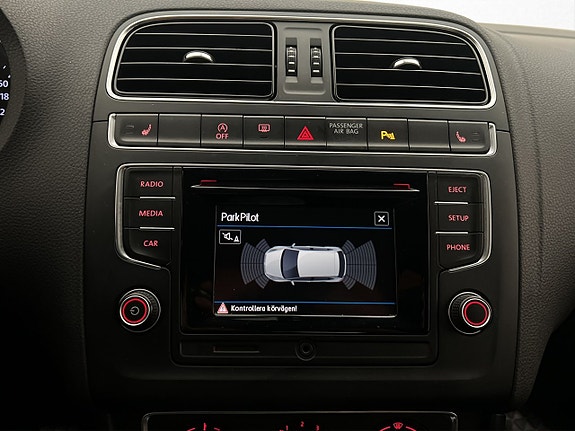 Volkswagen Polo 15 of 26