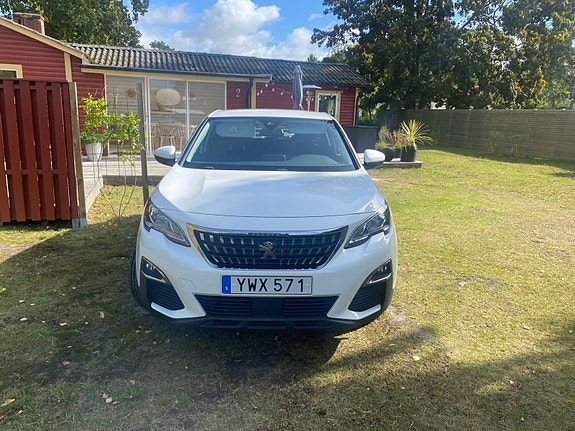 Peugeot 3008 3 of 4