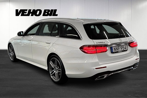 Mercedes-Benz E200 d 4 of 25