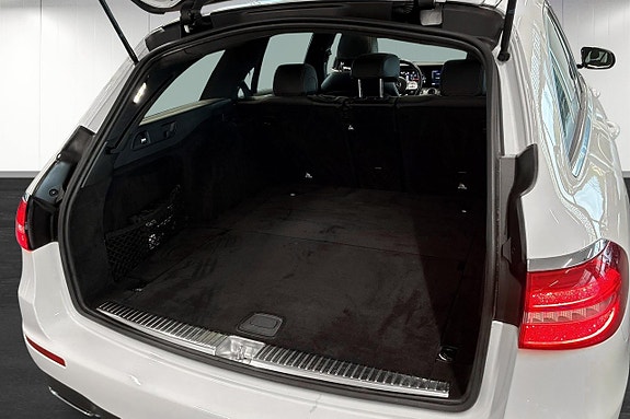 Mercedes-Benz E200 d 12 of 25