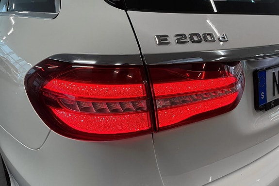Mercedes-Benz E200 d 25 of 25