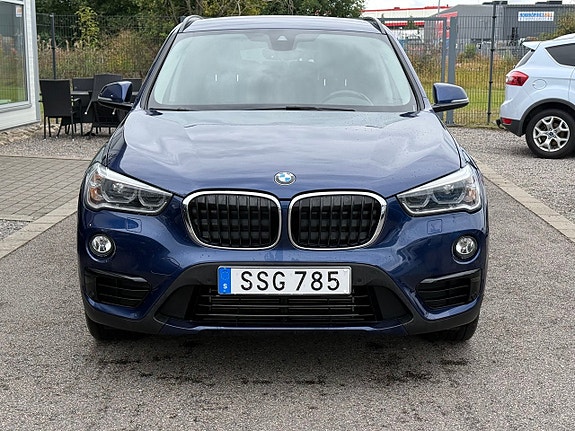 BMW X1 20 of 28
