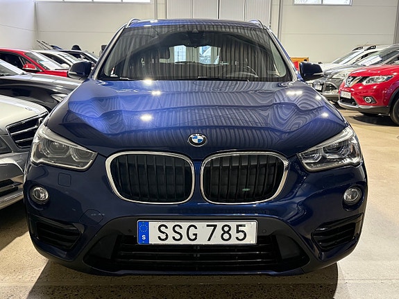 BMW X1 3 of 28