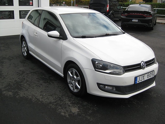 Volkswagen Polo 2 of 8