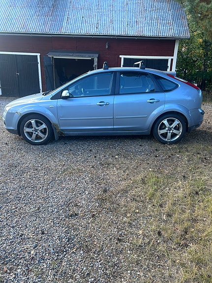 Ford Focus 3 of 12