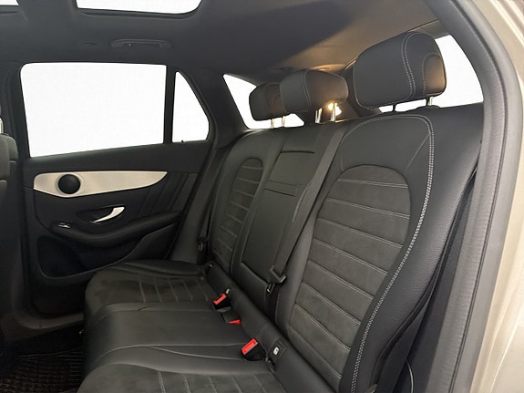 Mercedes-Benz GLC200 d 30 of 30