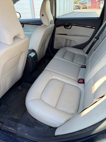 Volvo V70 6 of 6