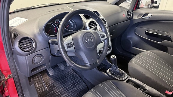 Opel Corsa 8 of 12