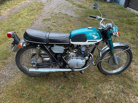 Honda CB 125 K3 4 of 5