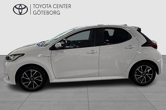 Toyota Yaris 5 of 12
