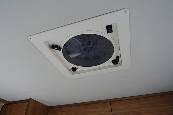 Carado T 339 /Queensbed, Solcell, Turbovent 20 of 25