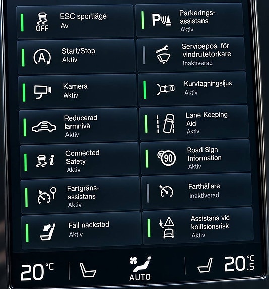 Volvo XC40 14 of 17