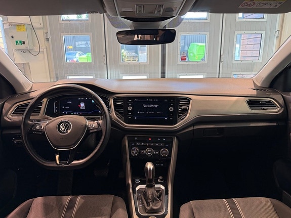 Volkswagen T-Roc 5 of 25